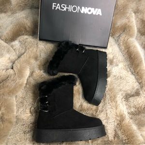 Fashion Nova Early Morning Black Faux Fur Platform Booties NWT